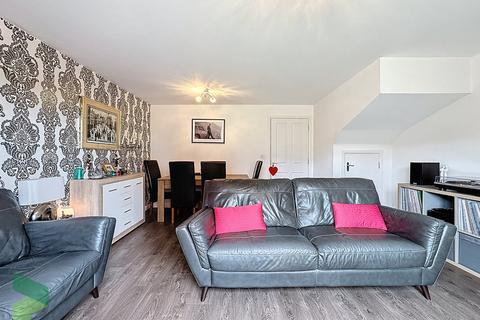 18 Andrews Walk, Blackburn, BB2 3LE