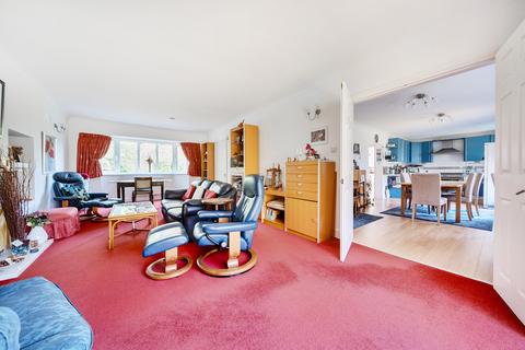 8 Crofton Close, Southampton, SO17 1XB