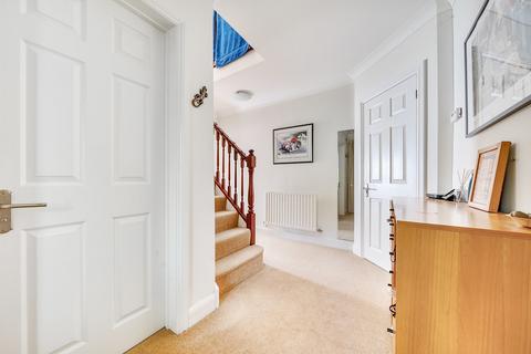 8 Crofton Close, Southampton, SO17 1XB
