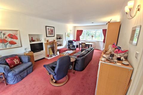 8 Crofton Close, Southampton, SO17 1XB