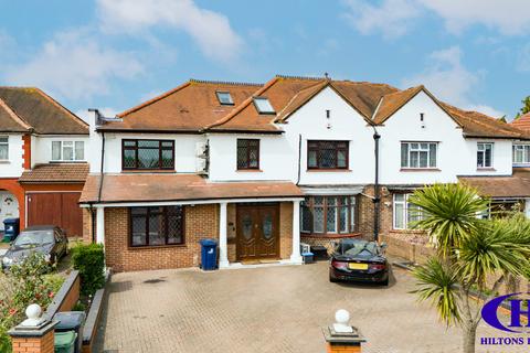 7 bedroom semi-detached house for sale, Norwood Road, Southall