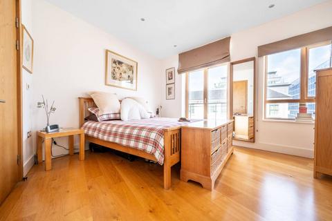 3 bedroom flat for sale, Epsom Road, Guildford, GU1
