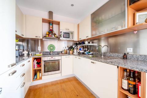 3 bedroom flat for sale, Epsom Road, Guildford, GU1