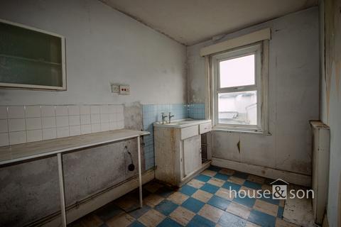 3 bedroom semi-detached house for sale, Parker Road, Bournemouth