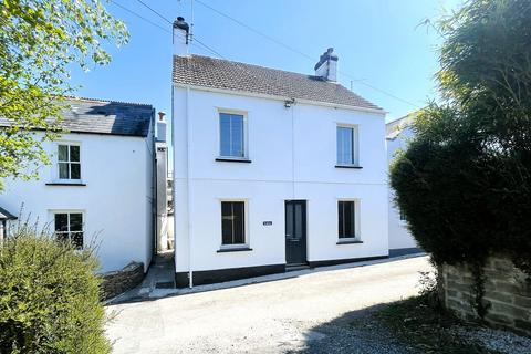 4 bedroom link detached house for sale