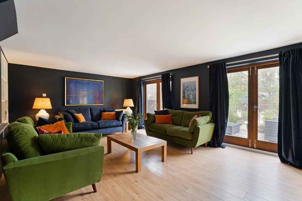 Sitting Room.