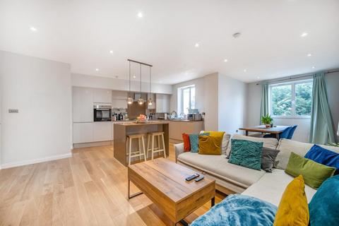 East Dulwich Grove, East Dulwich, London, SE22