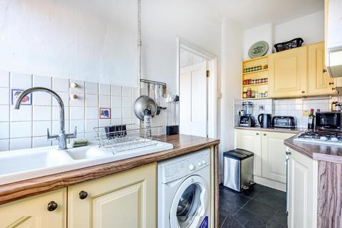 2 bedroom flat for sale, Friern Road, East Dulwich, London, SE22