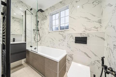 22 Purneys Road, London, SE9 6HT