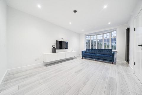 22 Purneys Road, London, SE9 6HT
