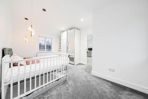22 Purneys Road, London, SE9 6HT