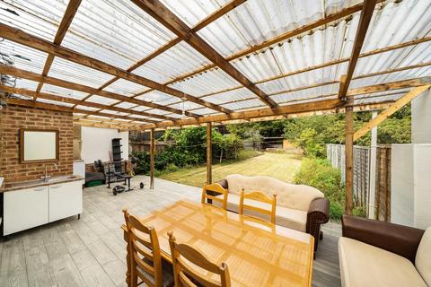 4 bedroom semi-detached house for sale, Winn Road, Lee, London, SE12