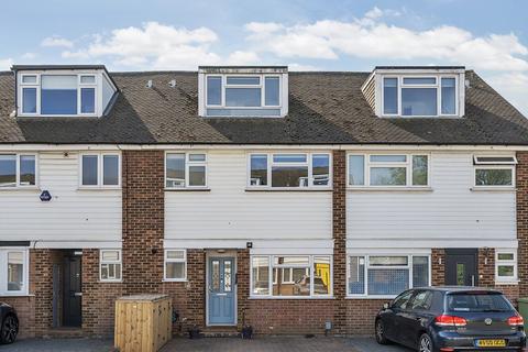 34 Guibal Road, London, SE12 9LX