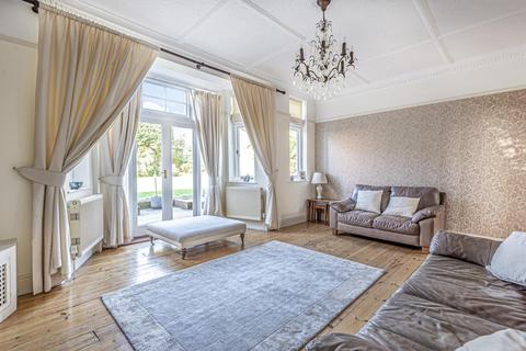 98 Guibal Road, London, SE12 9LZ