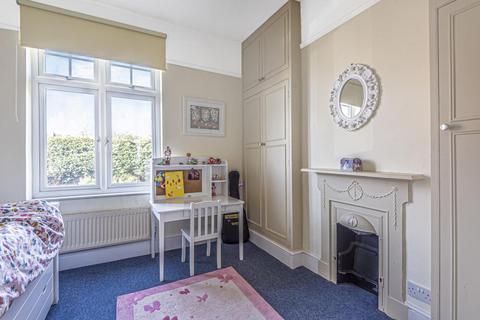 98 Guibal Road, London, SE12 9LZ