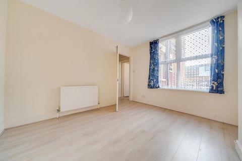 1 bedroom flat for sale, Fernbrook Road, Hither Green, London, SE13
