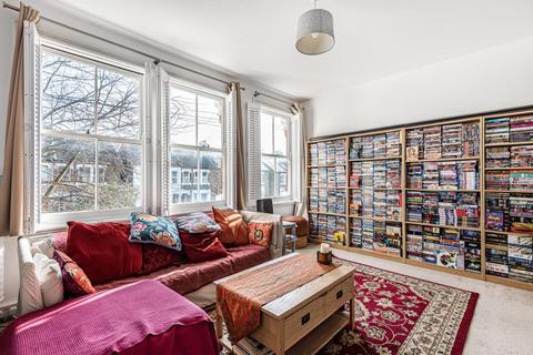 1 bedroom flat for sale, Effingham Road, Lee, London, SE12