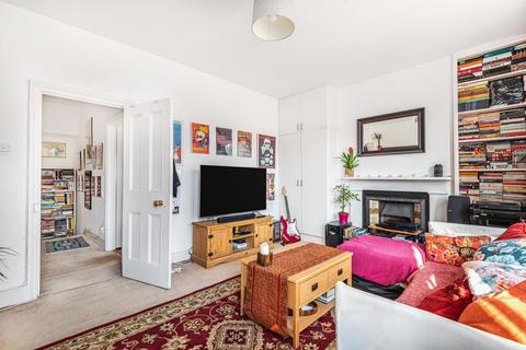 1 bedroom flat for sale, Effingham Road, Lee, London, SE12