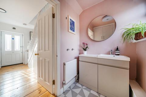 2, Brewster Cottages Courthill Road, London, SE13 6DW