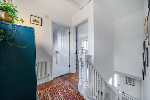 2, Brewster Cottages Courthill Road, London, SE13 6DW