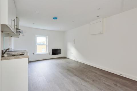 Studio to rent, New Cross Road, London, SE14