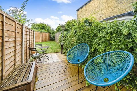 8a Gellatly Road, London, SE14 5TT