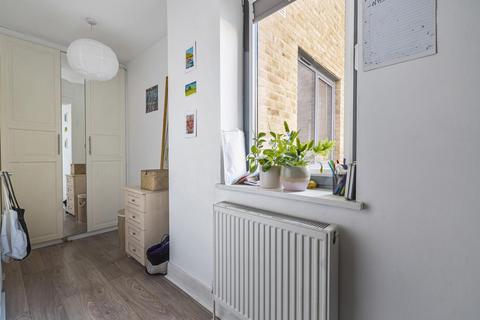 3 bedroom flat for sale, Queens Road, Peckham, London, SE15