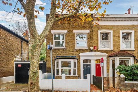 Chadwick Road, Peckham Rye, London, SE15