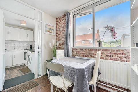 1 bedroom flat for sale, Cheltenham Road, Peckham Rye, London, SE15