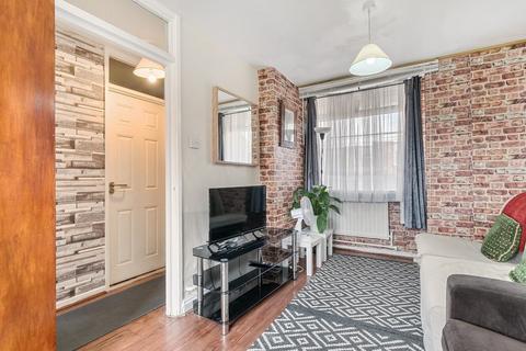 1 bedroom flat for sale, Cheltenham Road, Peckham Rye, London, SE15