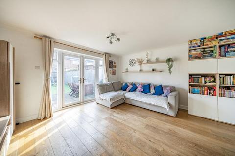 10 Sandlings Close, London, SE15 3SY