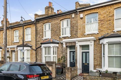 9 Relf Road, London, SE15 4JS