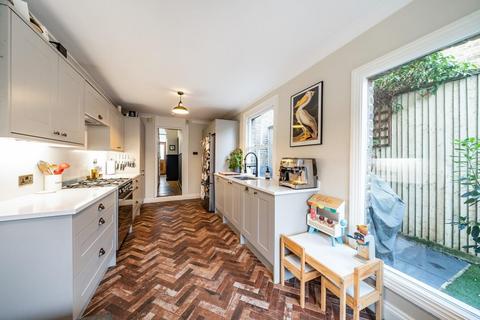 9 Relf Road, London, SE15 4JS