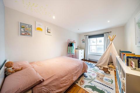 9 Relf Road, London, SE15 4JS