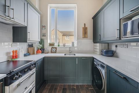 2 bedroom flat for sale, Sumner Road, Peckham, London, SE15