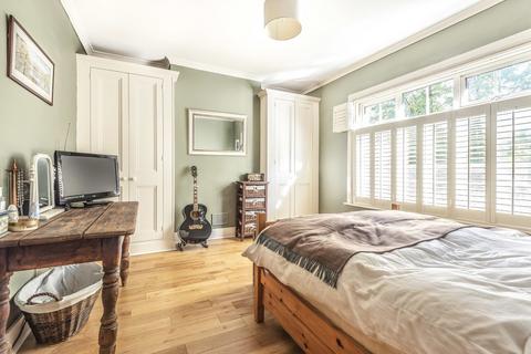 58 Robson Road, London, SE27 9LB