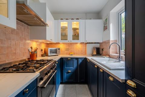 58 Robson Road, London, SE27 9LB