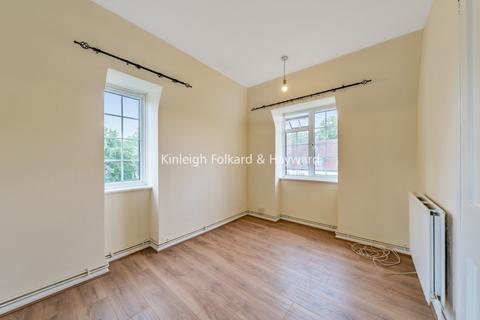 3 bedroom flat to rent, Winchfield Road, London, SE26