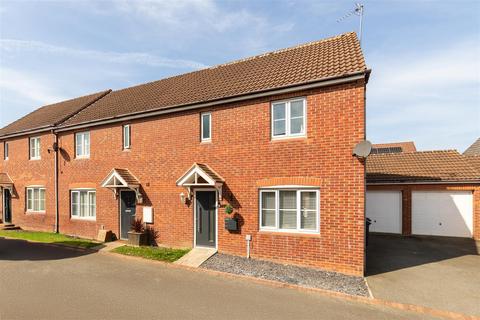 3 bedroom end of terrace house for sale, Cloverfield, West Allotment, NE27