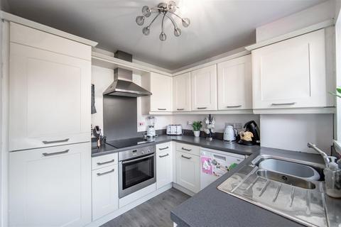 3 bedroom end of terrace house for sale, Cloverfield, West Allotment, NE27