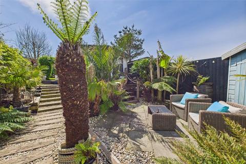 11 Ventonleague Row, Hayle, TR27 4EJ
