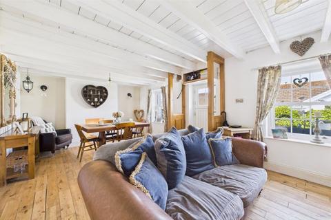 11 Ventonleague Row, Hayle, TR27 4EJ