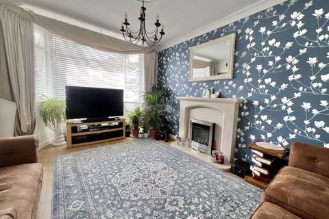 3 bedroom semi-detached house for sale, Oundle Road, Kingstanding, Birmingham, B44 8EP