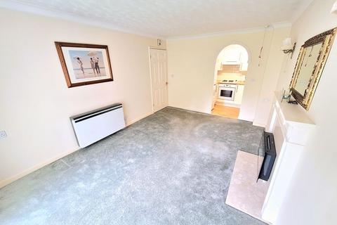 1 bedroom retirement property for sale, Tudor Court, Midland Drive, Sutton Coldfield, B72 1TU