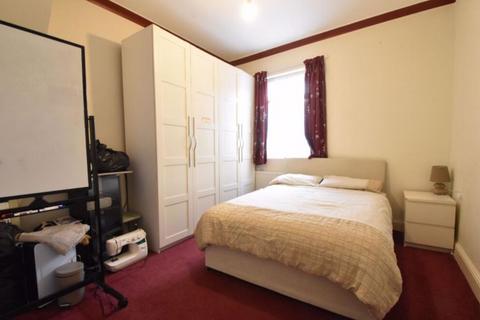 8 bedroom bungalow for sale, Arundel Road, Luton