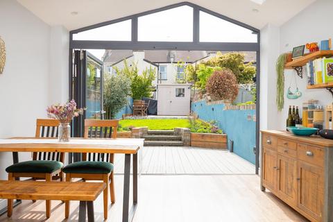 2 Beryl Road, Bristol, BS3 3DH