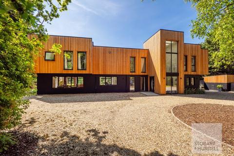 5 bedroom detached house for sale, Alburgh Road, Norwich NR15