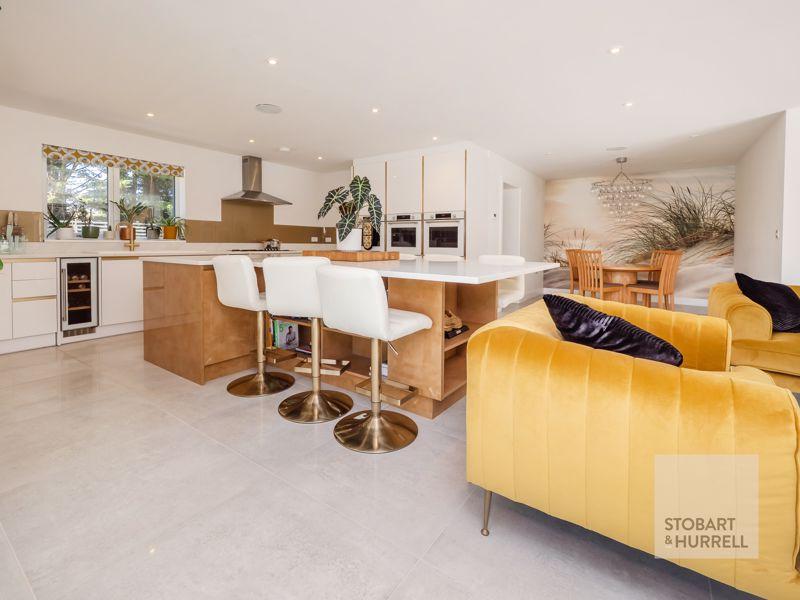 Kitchen Family Room