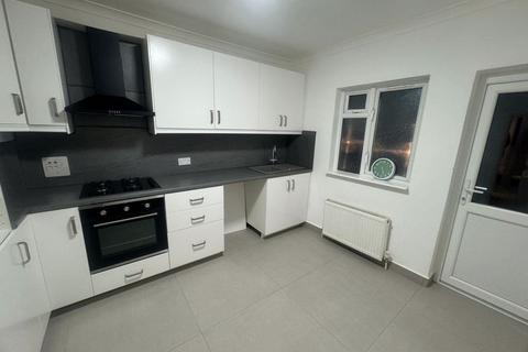 2 bedroom maisonette for sale, Newly refurbished flat for sale in Harrow View, Harrow.