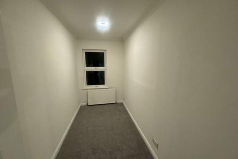 2 bedroom maisonette for sale, Newly refurbished flat for sale in Harrow View, Harrow.